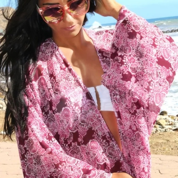 California Girl Kimono NWT - Picture 2 of 6